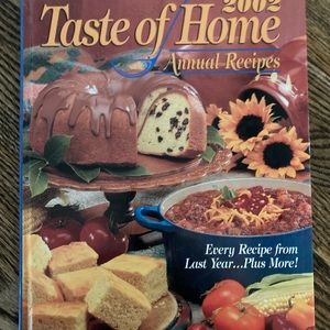 5 Taste of Home Cookbooks